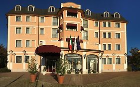 Green Hotel